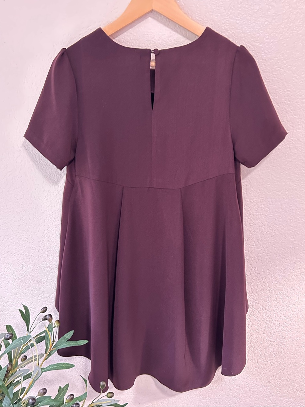 Philosophy Plum High-Low Short Sleeve Tunic - Picture 3 of 5